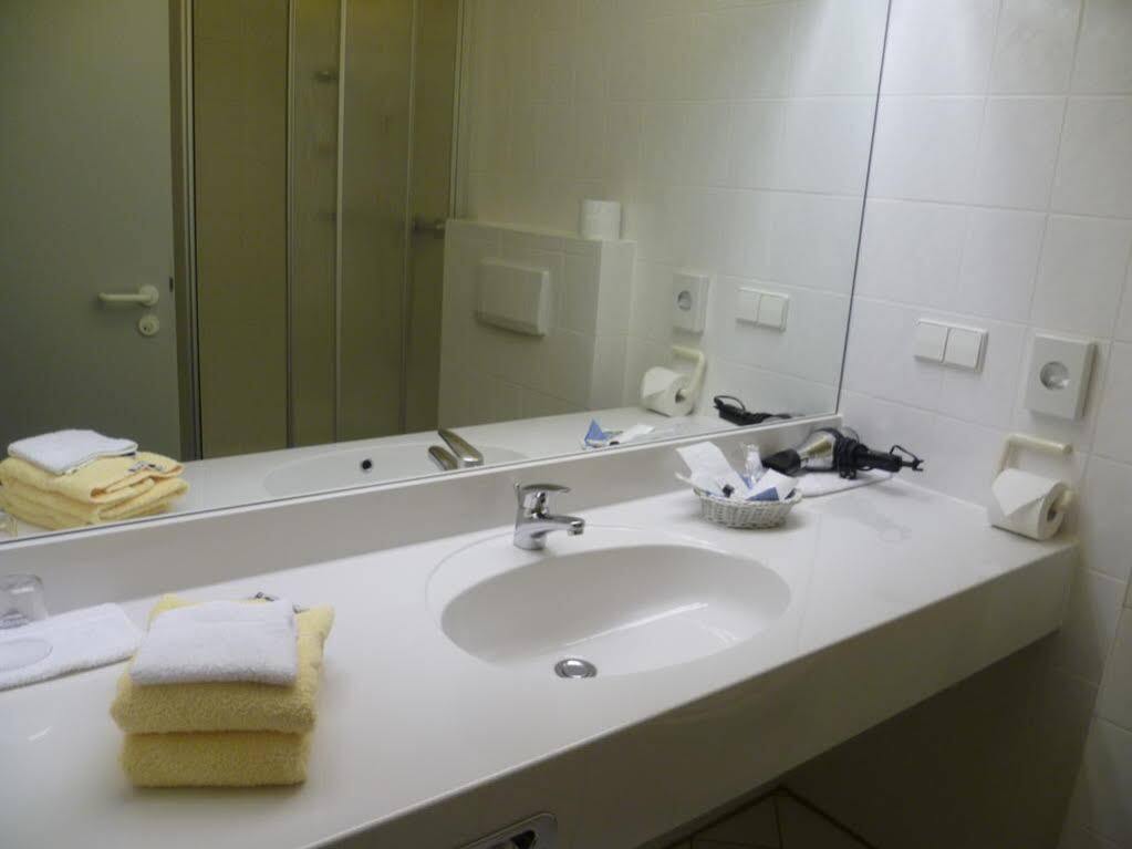 Hotel Fasanengarten Sarstedt Luaran gambar