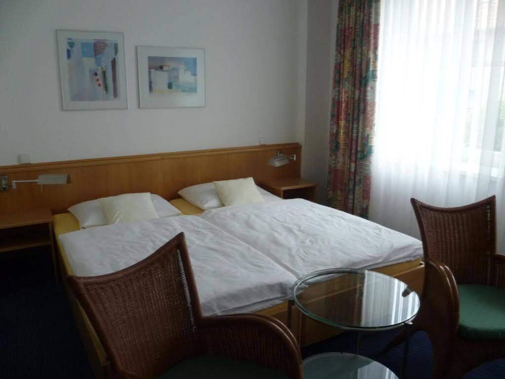 Hotel Fasanengarten Sarstedt Luaran gambar